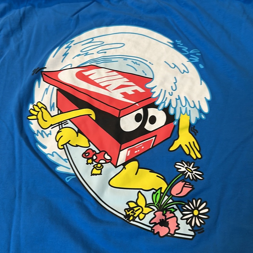 Nike shirt size XL